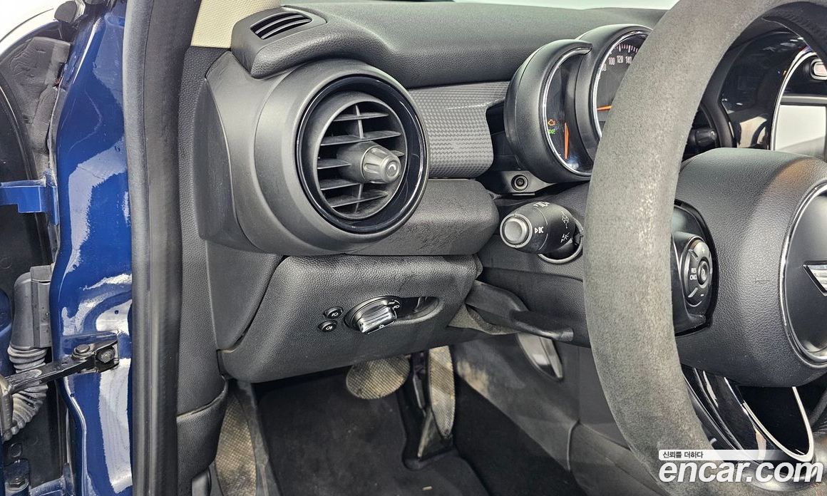 Mini Cooper D фото 17