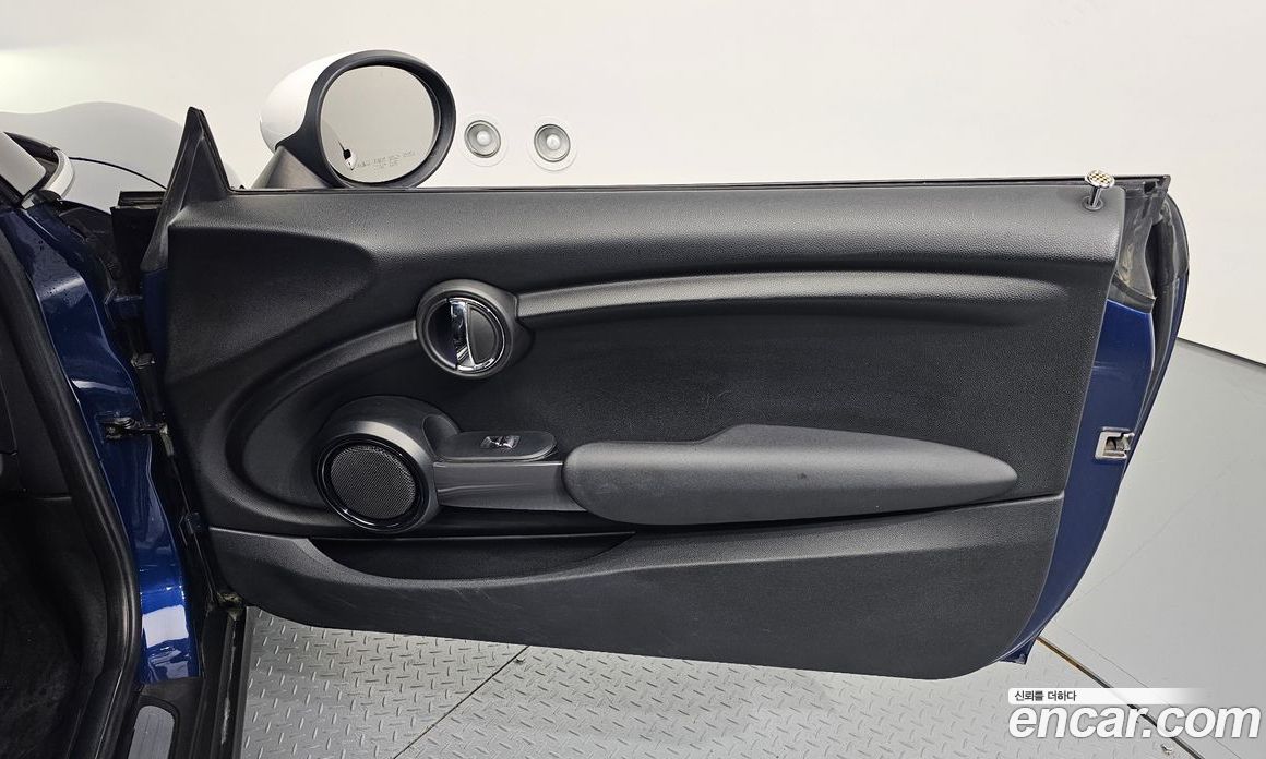 Mini Cooper D фото 25