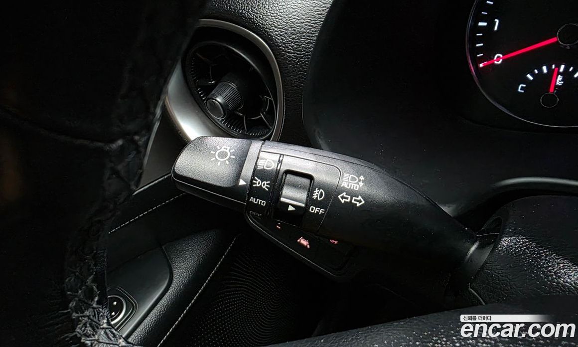 Kia K3 2nd Gen фото 31
