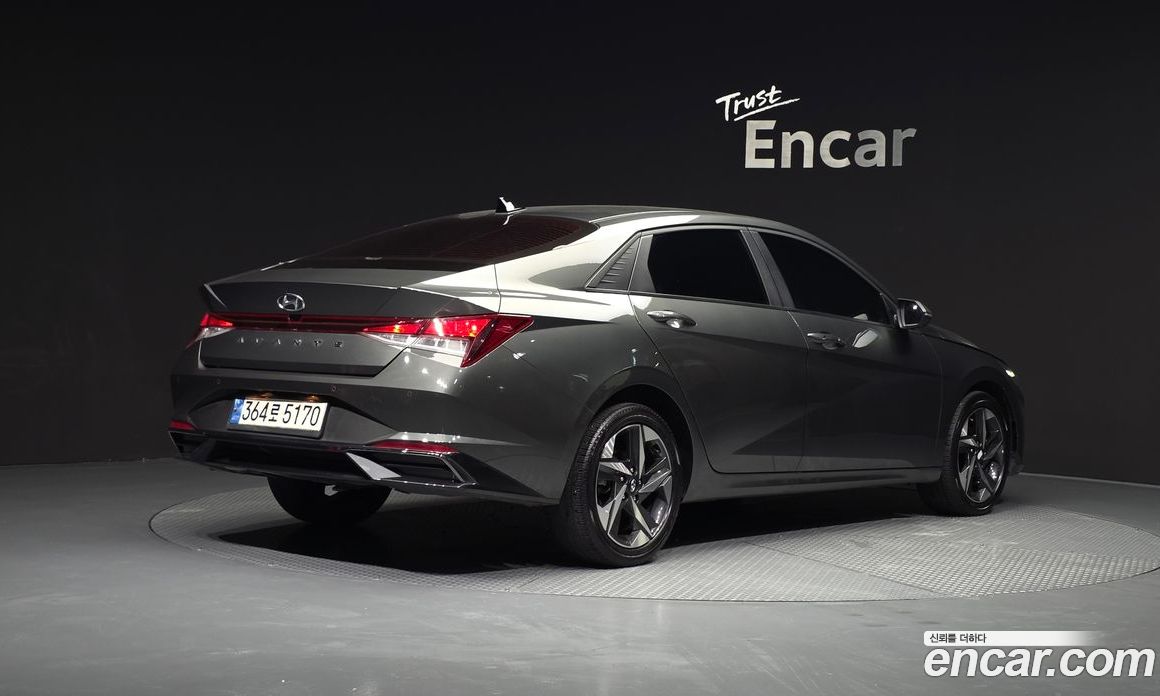 Hyundai Avante (CN7) фото 2