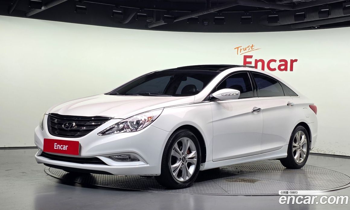 Hyundai Sonata (YF) з Кореї