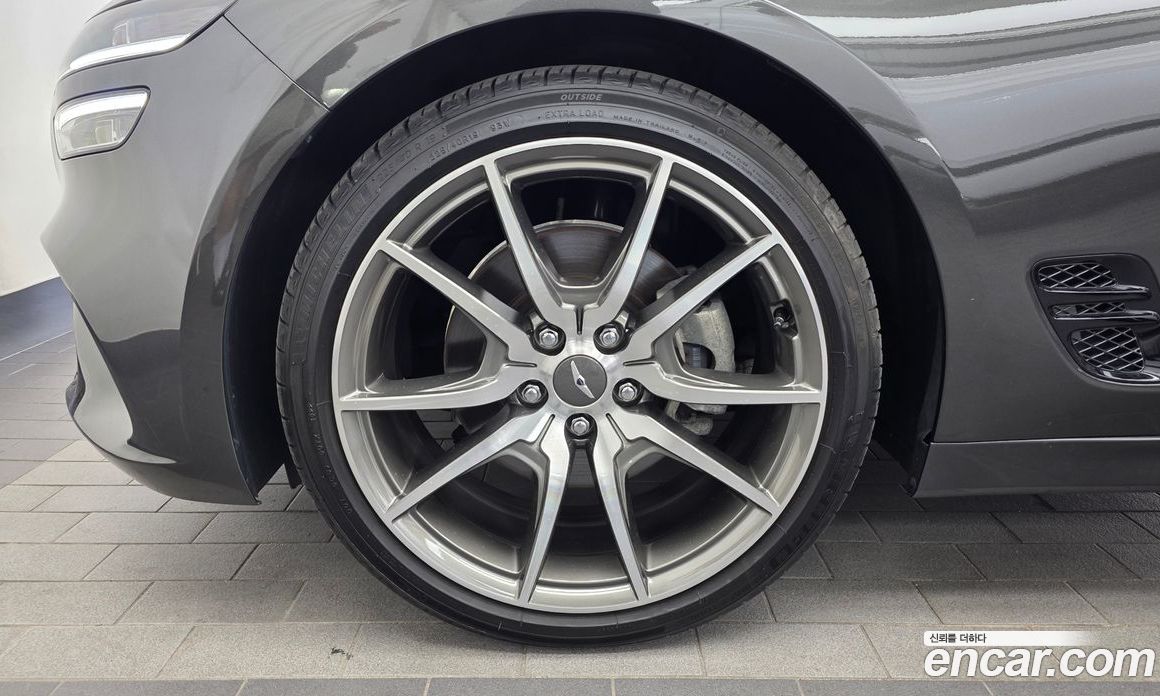 Genesis G70 Restyling фото 5