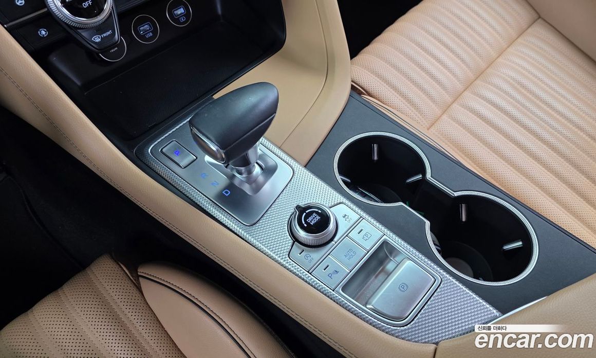 Genesis G70 Restyling фото 9