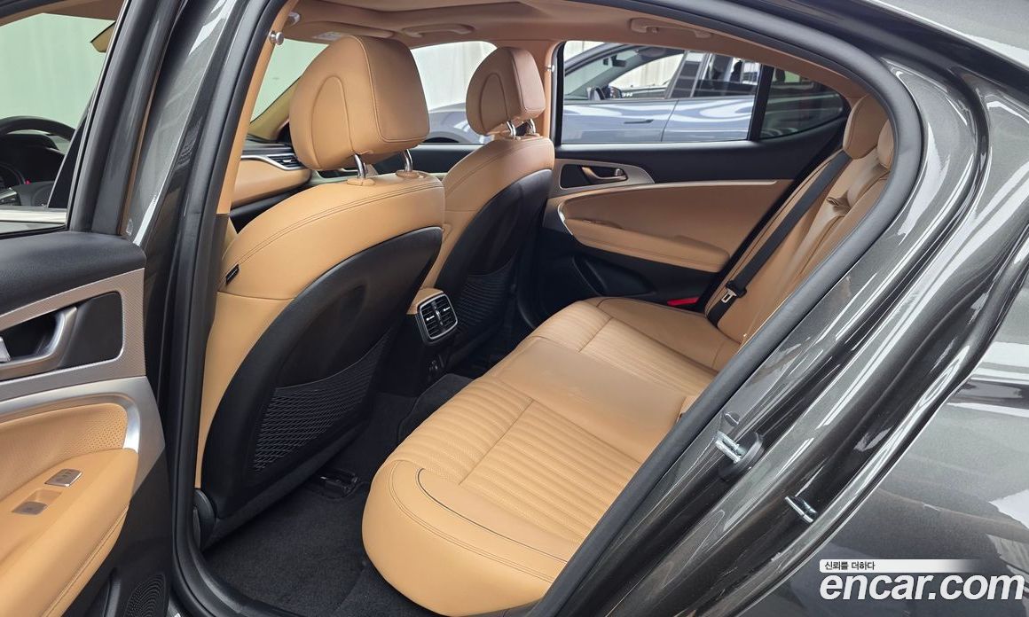 Genesis G70 Restyling фото 26