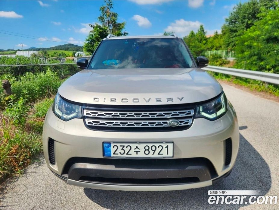 Land Rover Discovery 5 фото 6