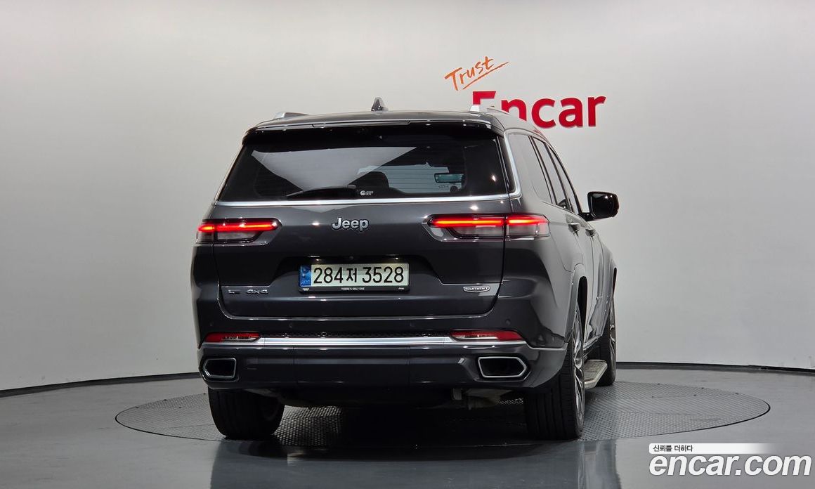 Jeep Grand Cherokee (WL) фото 4