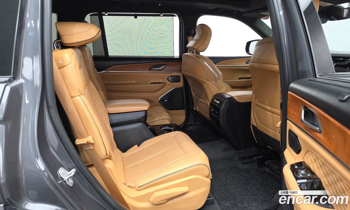 Jeep Grand Cherokee (WL) фото 11
