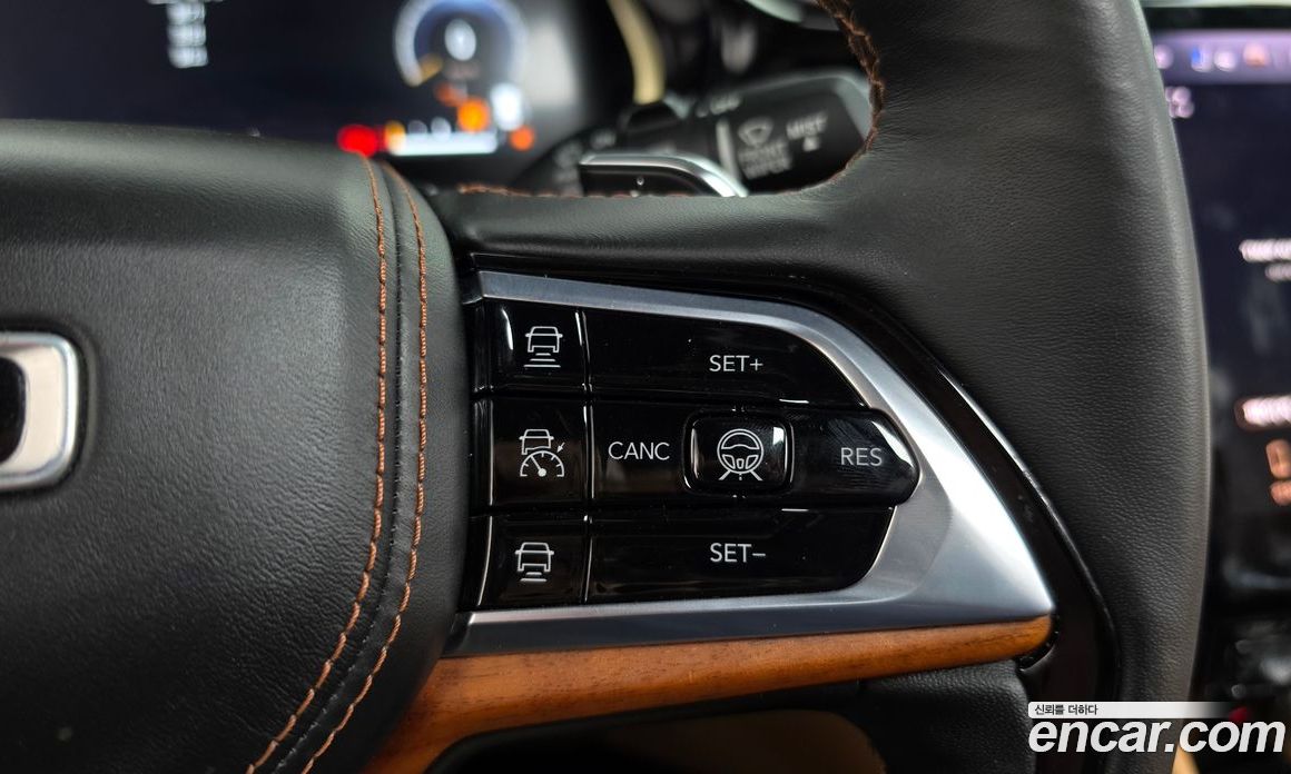 Jeep Grand Cherokee (WL) фото 18