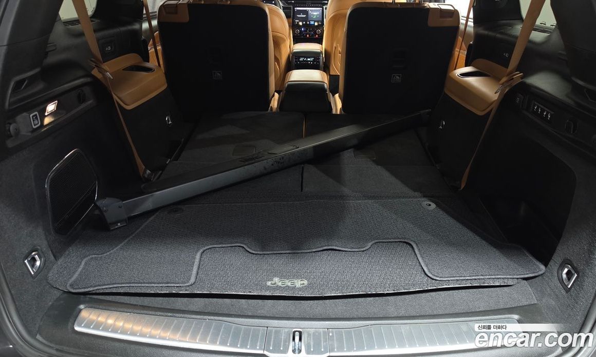 Jeep Grand Cherokee (WL) фото 20