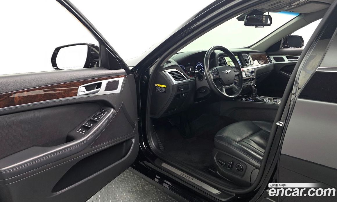 Hyundai Genesis (DH) фото 10