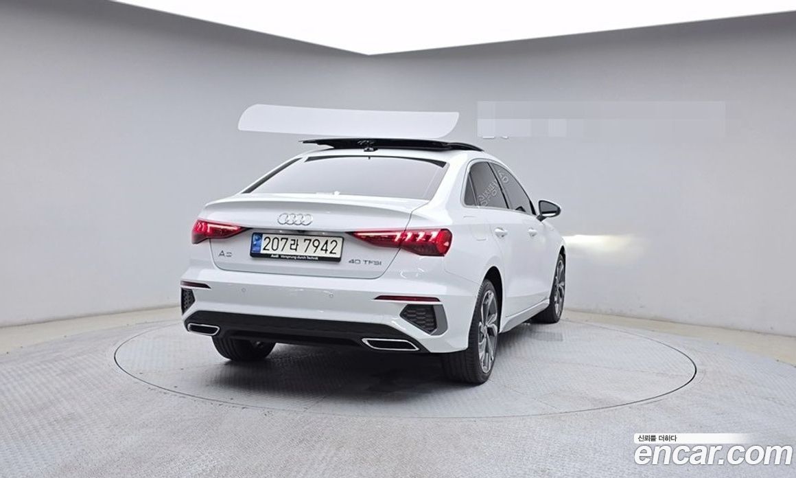 Audi A3 (8Y) фото 3