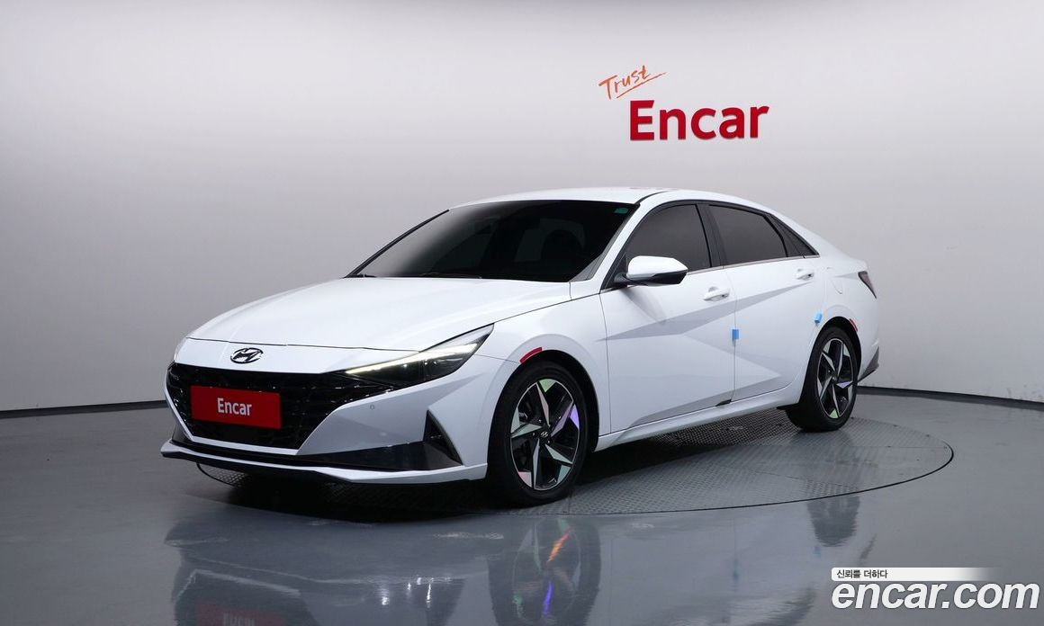 Hyundai Avante Hybrid (CN7) з Кореї
