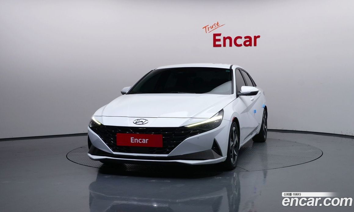 Hyundai Avante Hybrid (CN7) фото 3