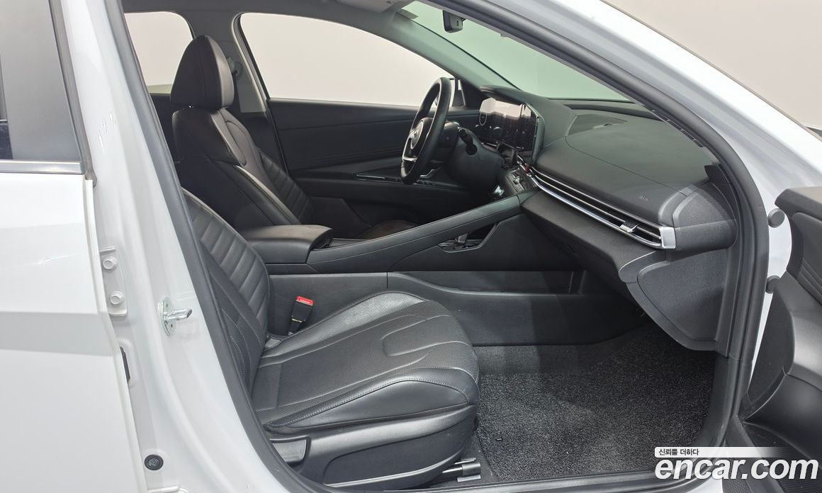 Hyundai Avante Hybrid (CN7) фото 26