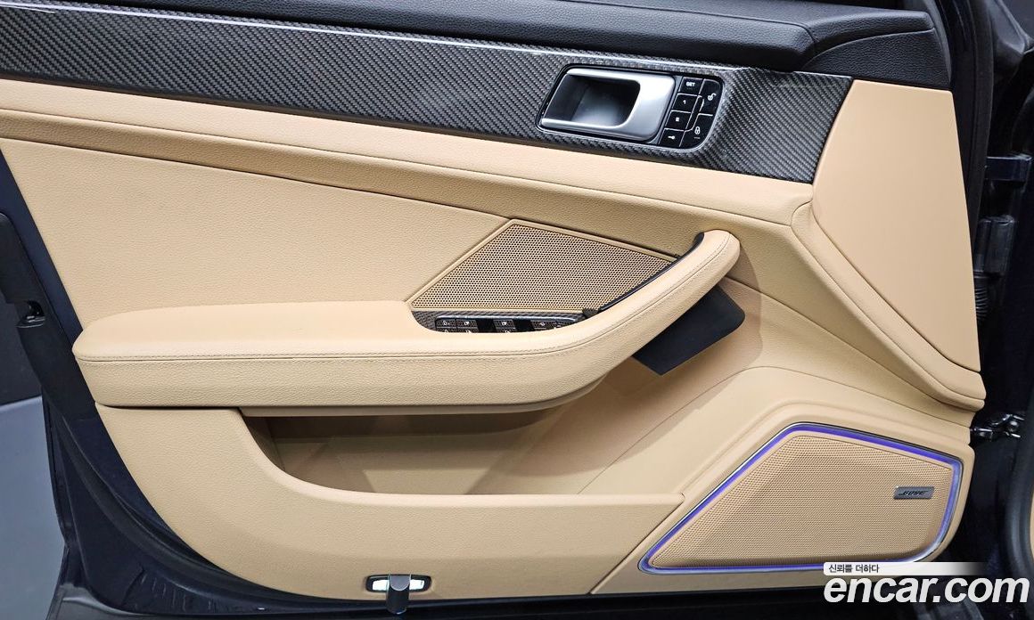 Porsche Panamera (971) фото 24