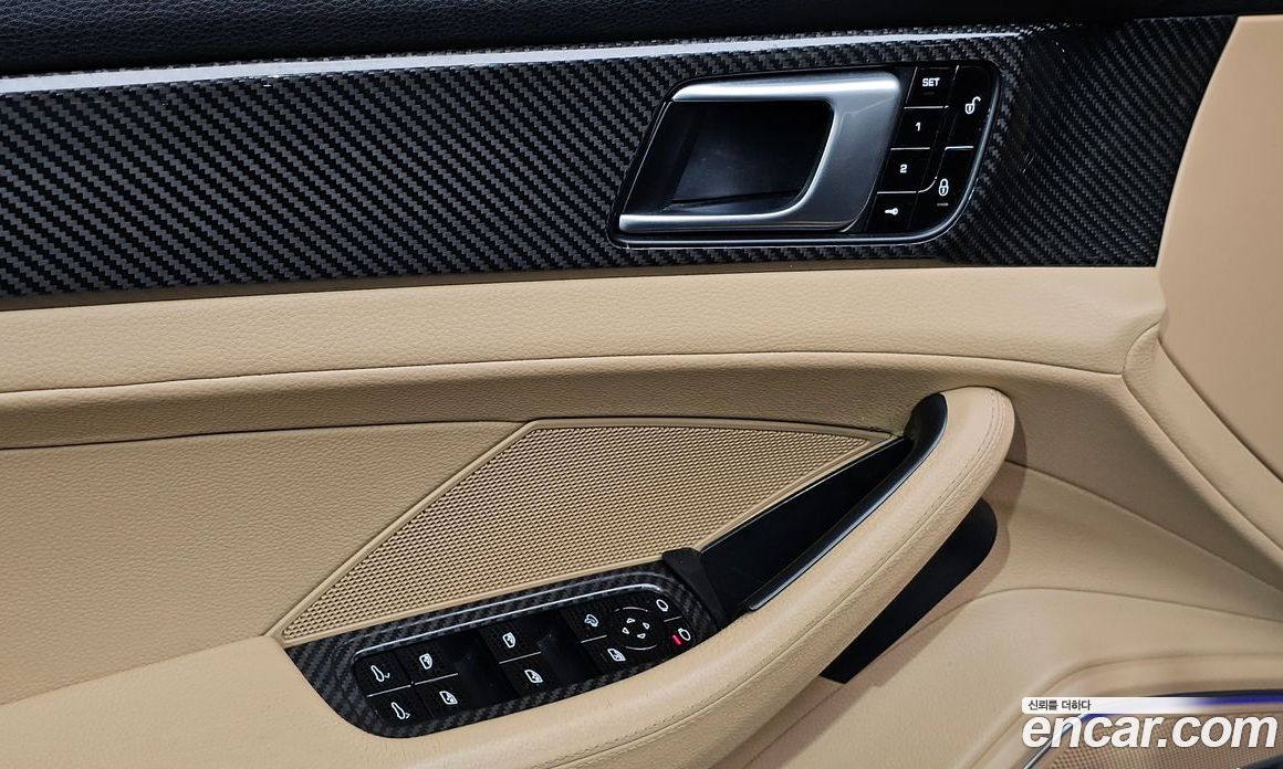 Porsche Panamera (971) фото 29
