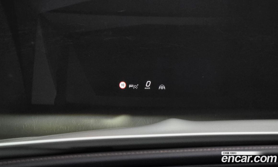 Mercedes-Benz C-Class W206 фото 8