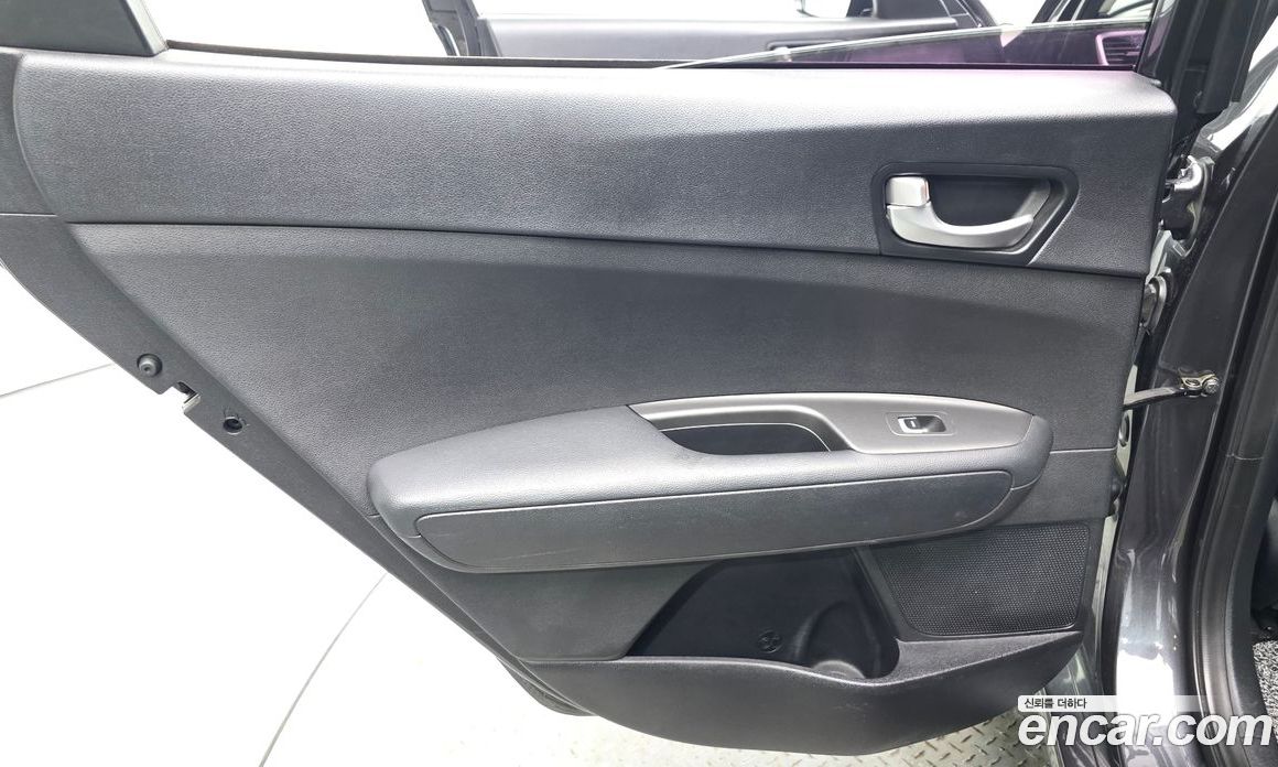 Kia K5 2nd Gen фото 25