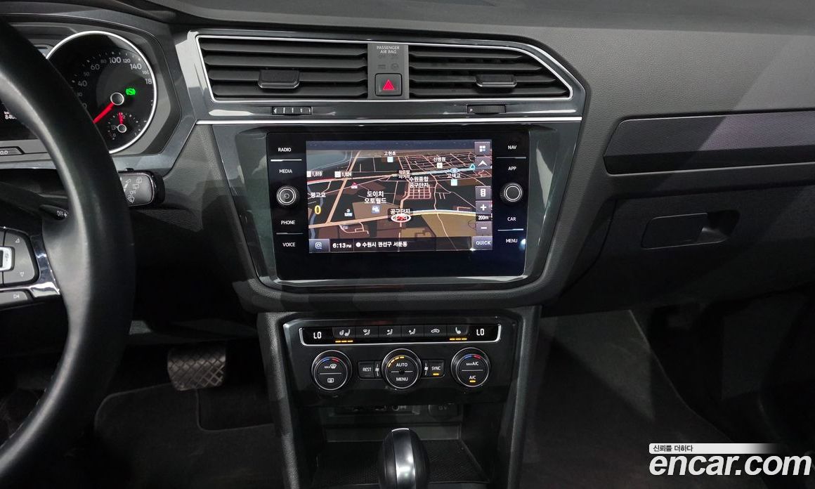 Volkswagen Tiguan 2nd Gen фото 13