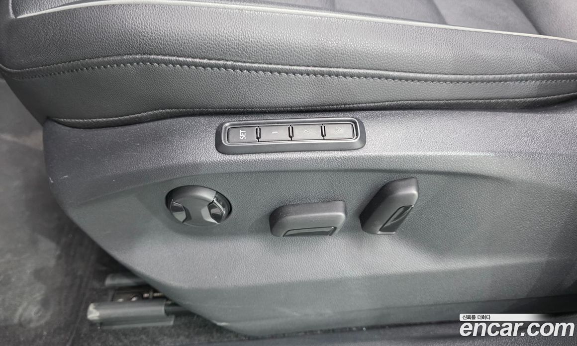 Volkswagen Tiguan 2nd Gen фото 32