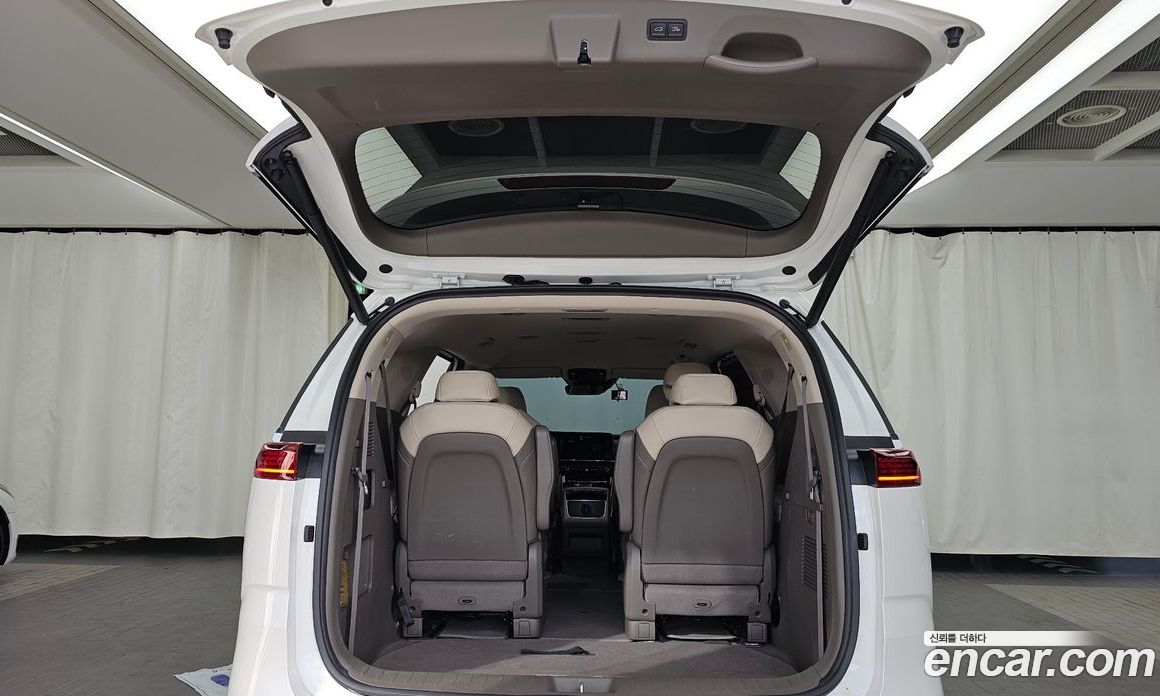 Kia Carnival 4th Gen фото 20