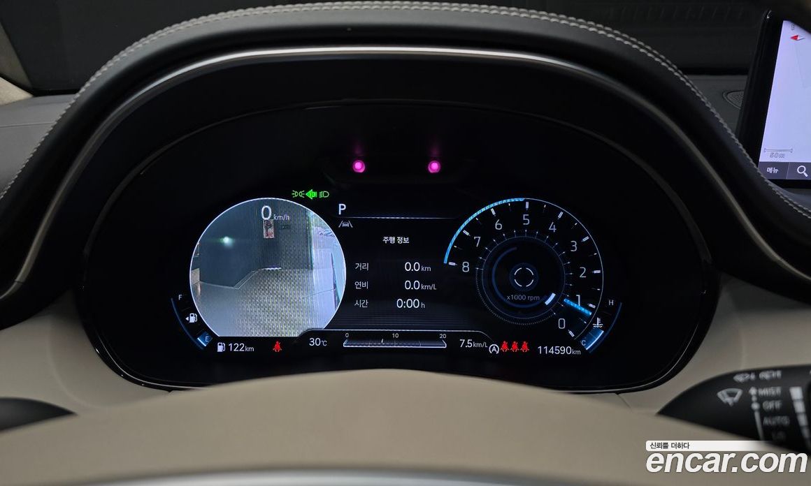 Genesis GV70 фото 8