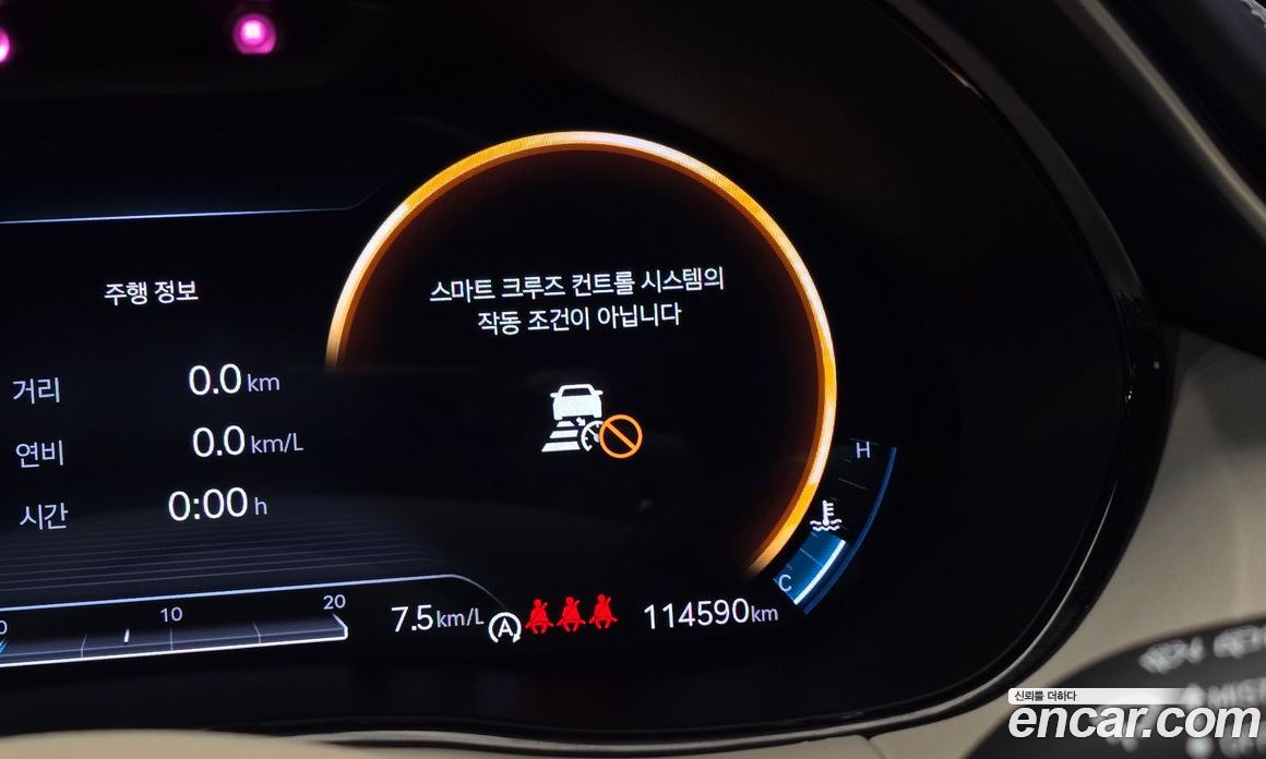 Genesis GV70 фото 19