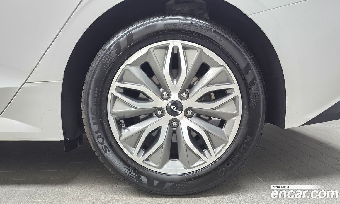 Kia K5 Hybrid 3rd Gen фото 21