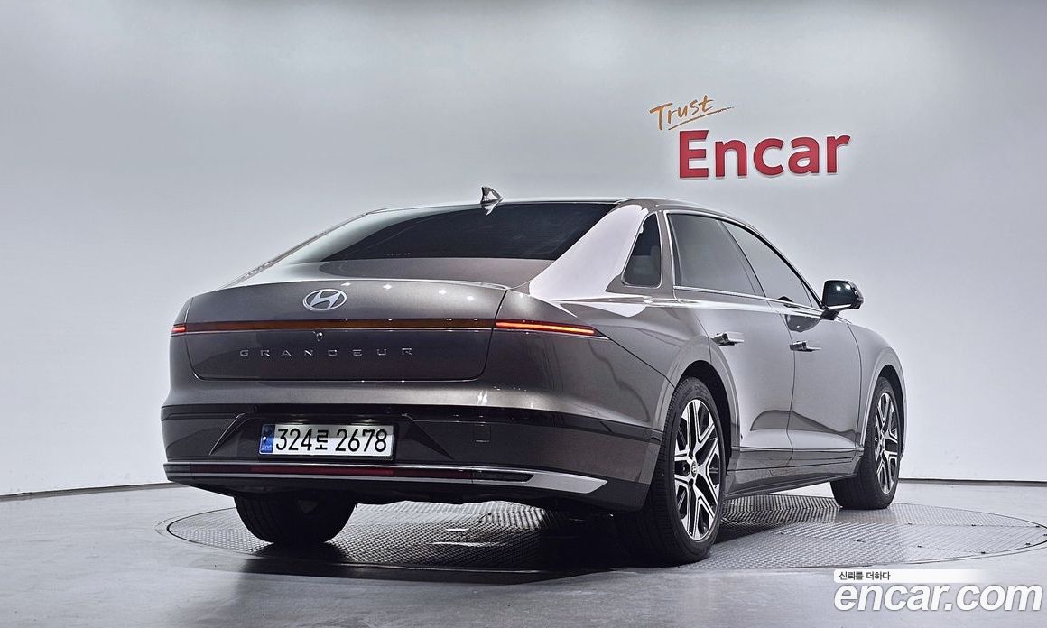 Hyundai Grandeur Hybrid (GN7) фото 2