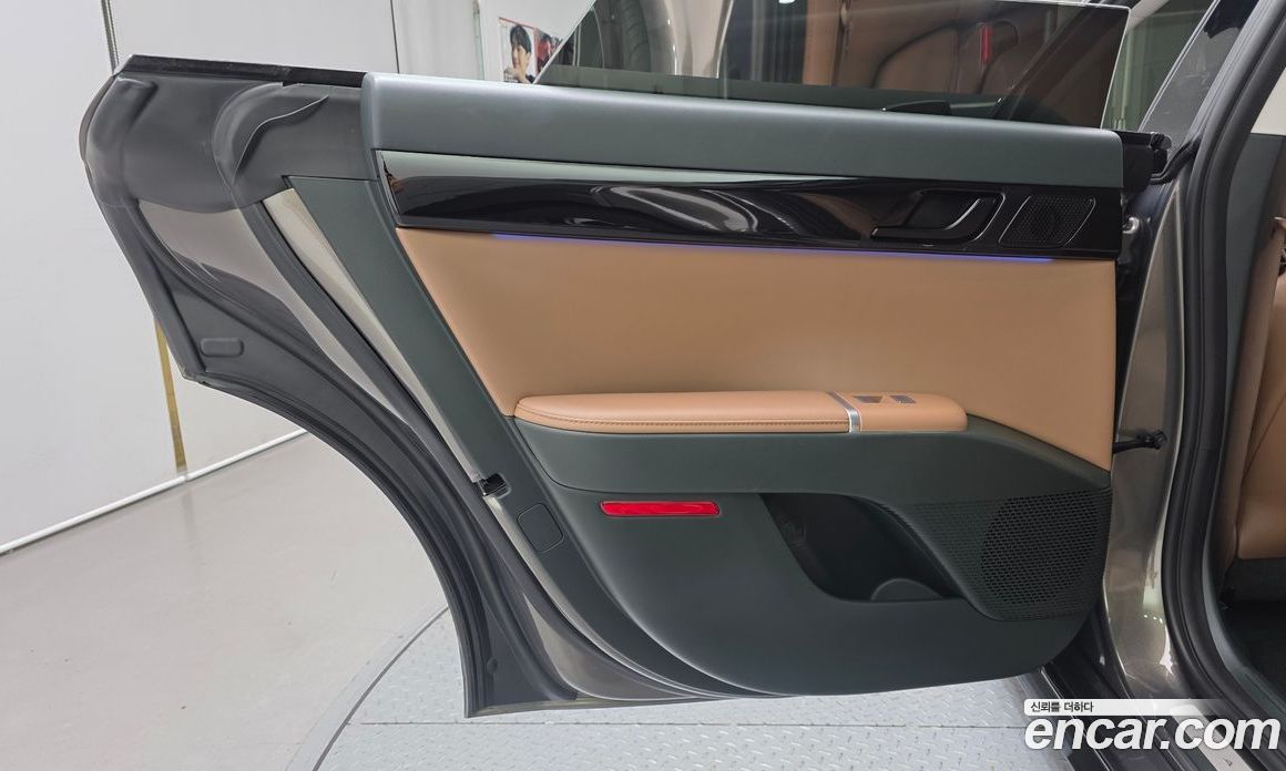 Hyundai Grandeur Hybrid (GN7) фото 25