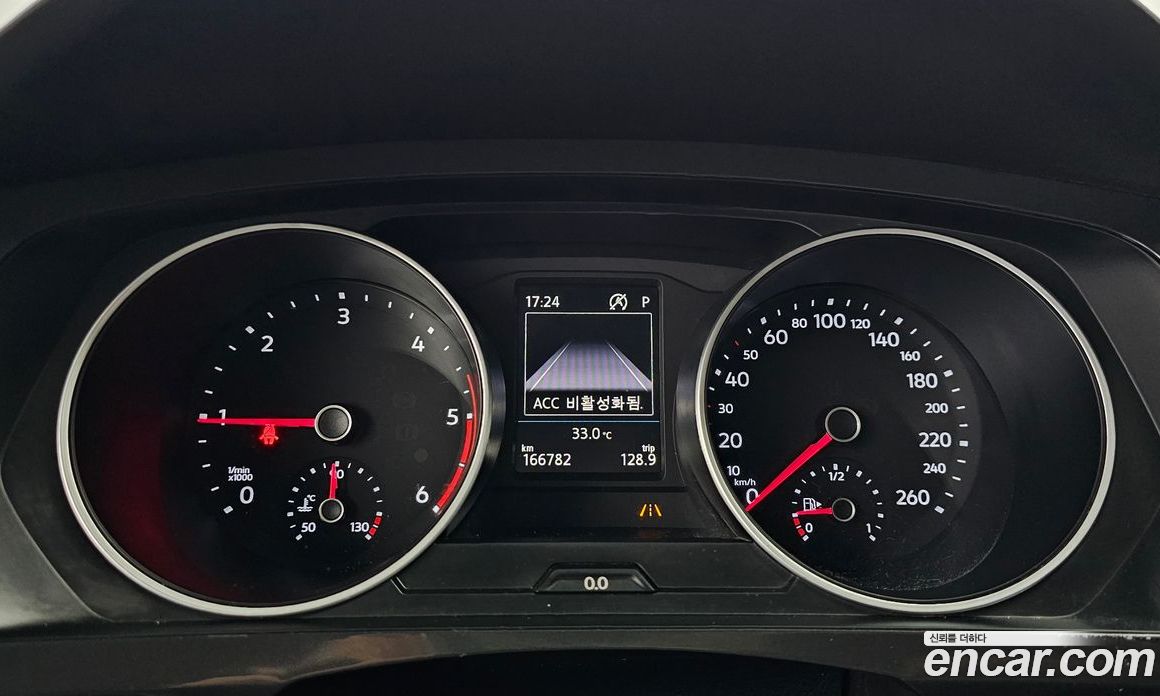 Volkswagen Tiguan 2nd Gen фото 8