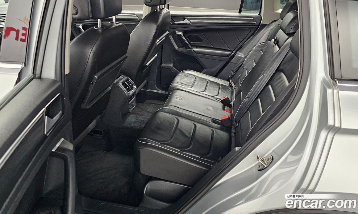Volkswagen Tiguan 2nd Gen фото 11