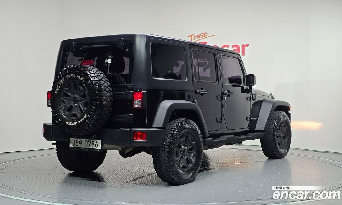 Jeep Wrangler (JK) фото 2