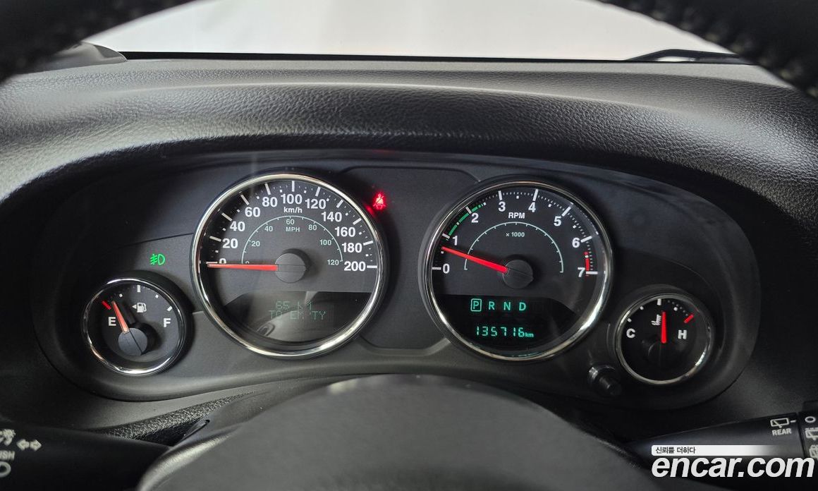 Jeep Wrangler (JK) фото 8