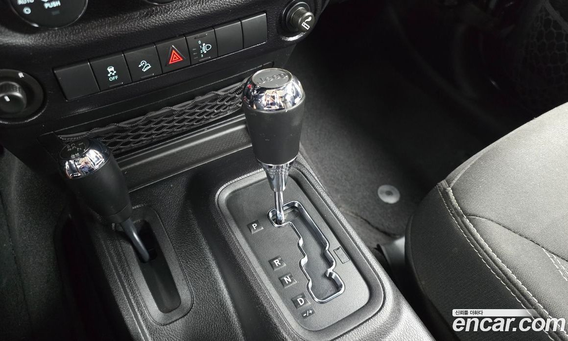 Jeep Wrangler (JK) фото 9