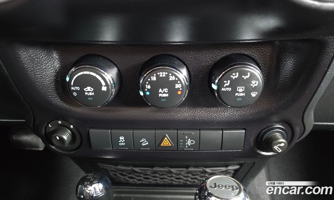 Jeep Wrangler (JK) фото 16