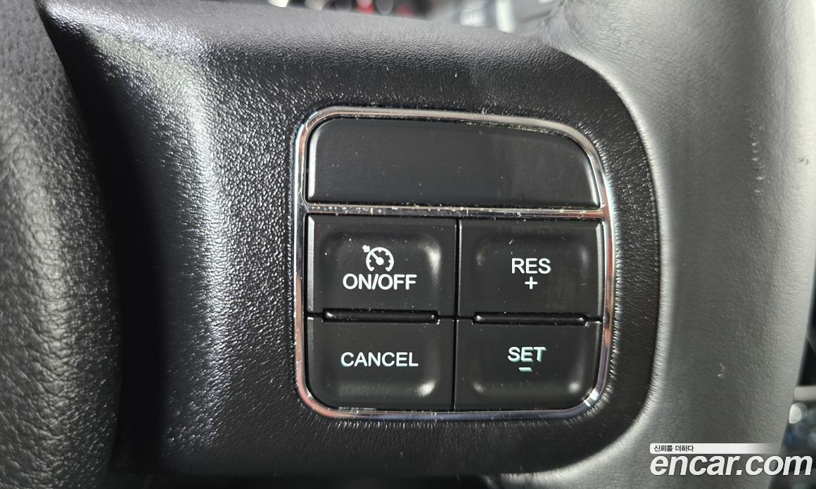 Jeep Wrangler (JK) фото 19