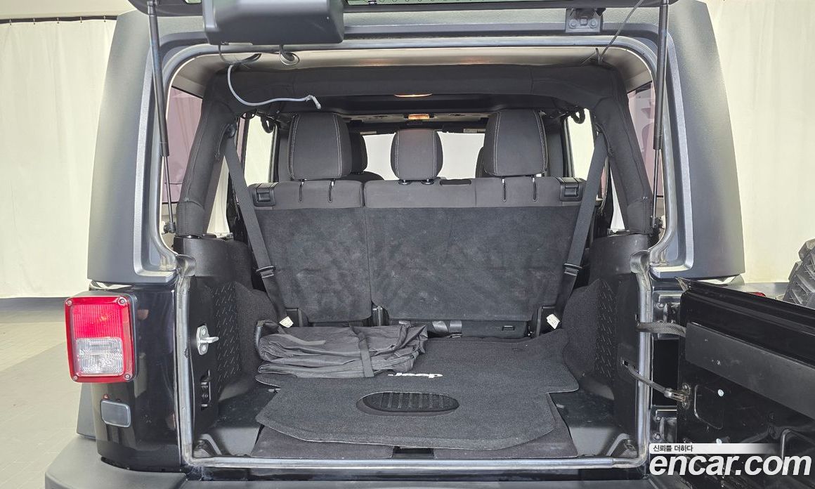 Jeep Wrangler (JK) фото 20
