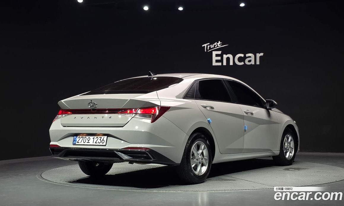 Hyundai Avante (CN7) фото 2
