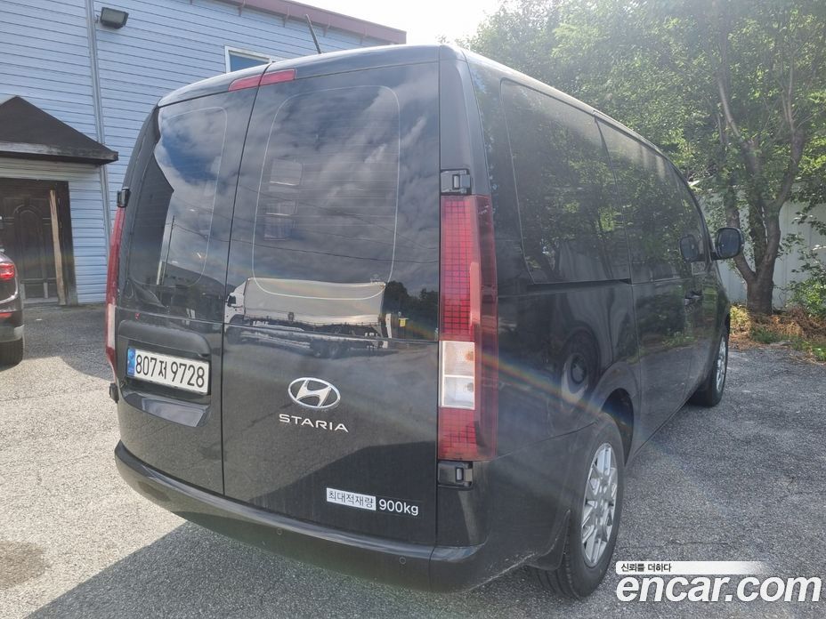 Hyundai Staria фото 4