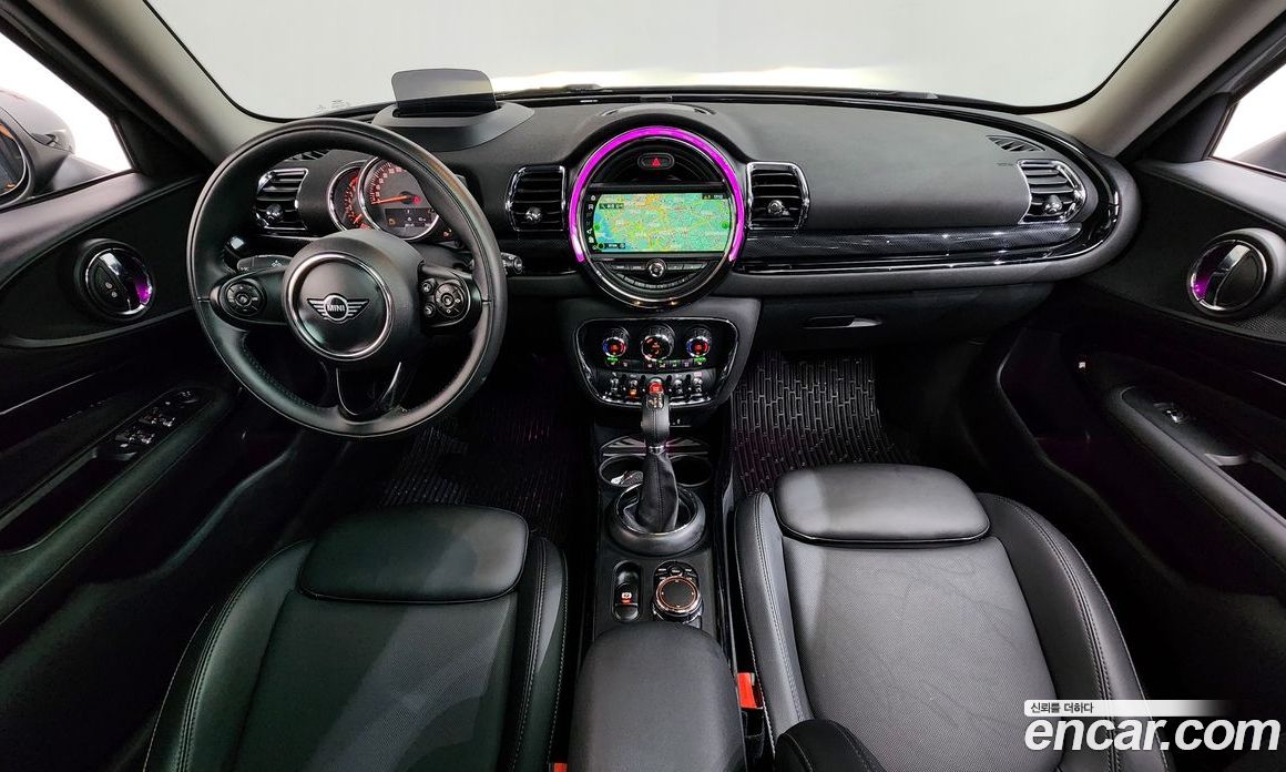 Mini Cooper Clubman фото 7