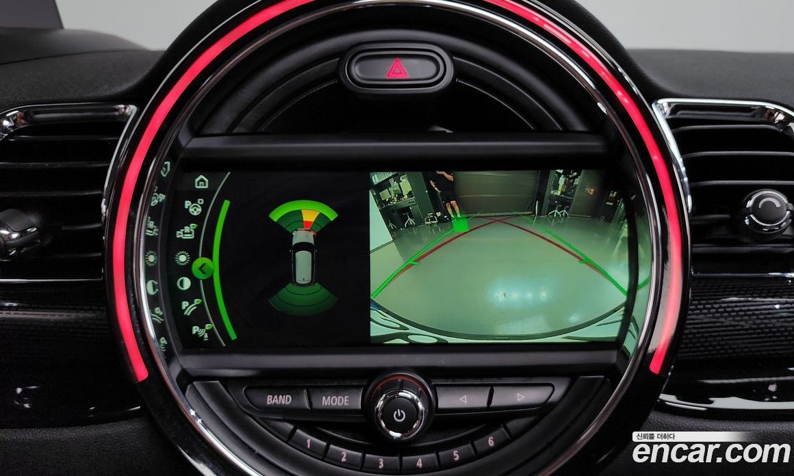 Mini Cooper Clubman фото 14
