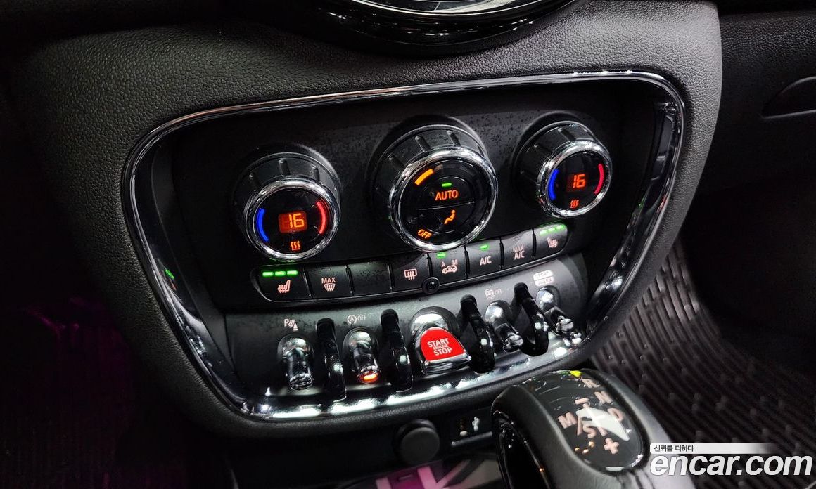 Mini Cooper Clubman фото 30