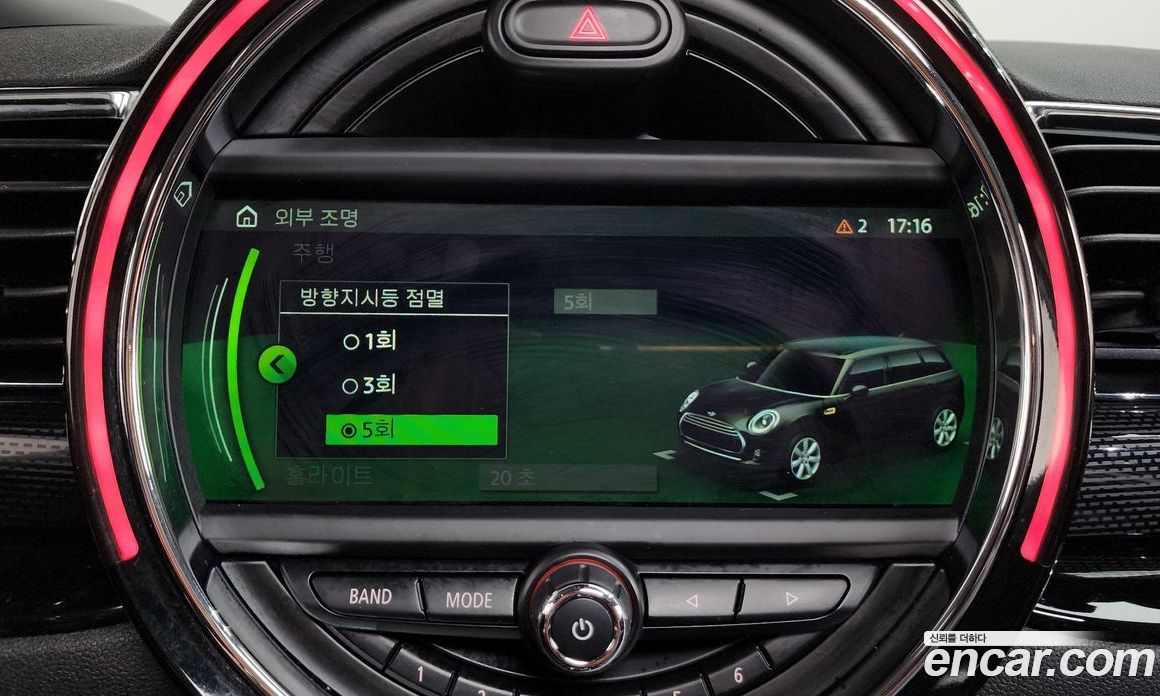 Mini Cooper Clubman фото 32