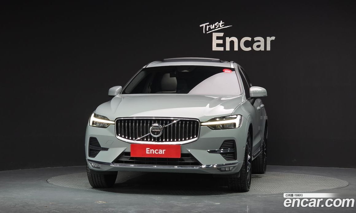 Volvo XC60 2nd Gen фото 3