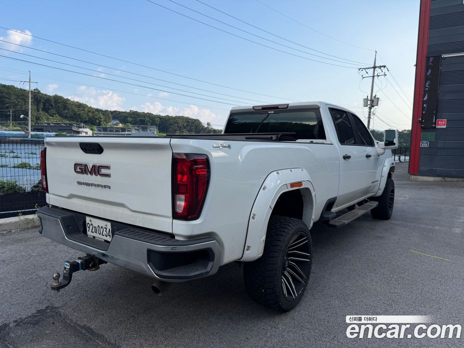 GMC Sierra фото 2