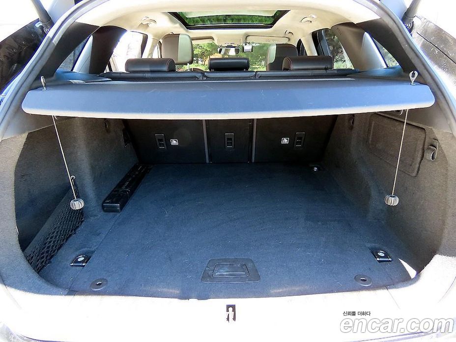 Jaguar F-PACE фото 18