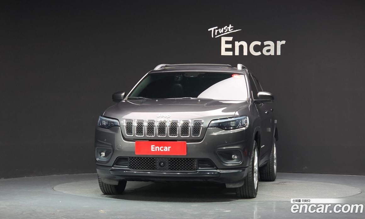 Jeep Cherokee (KL) фото 3