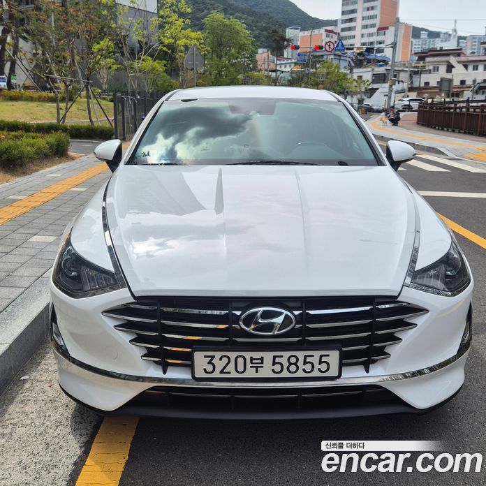 Hyundai Sonata (DN8) з Кореї