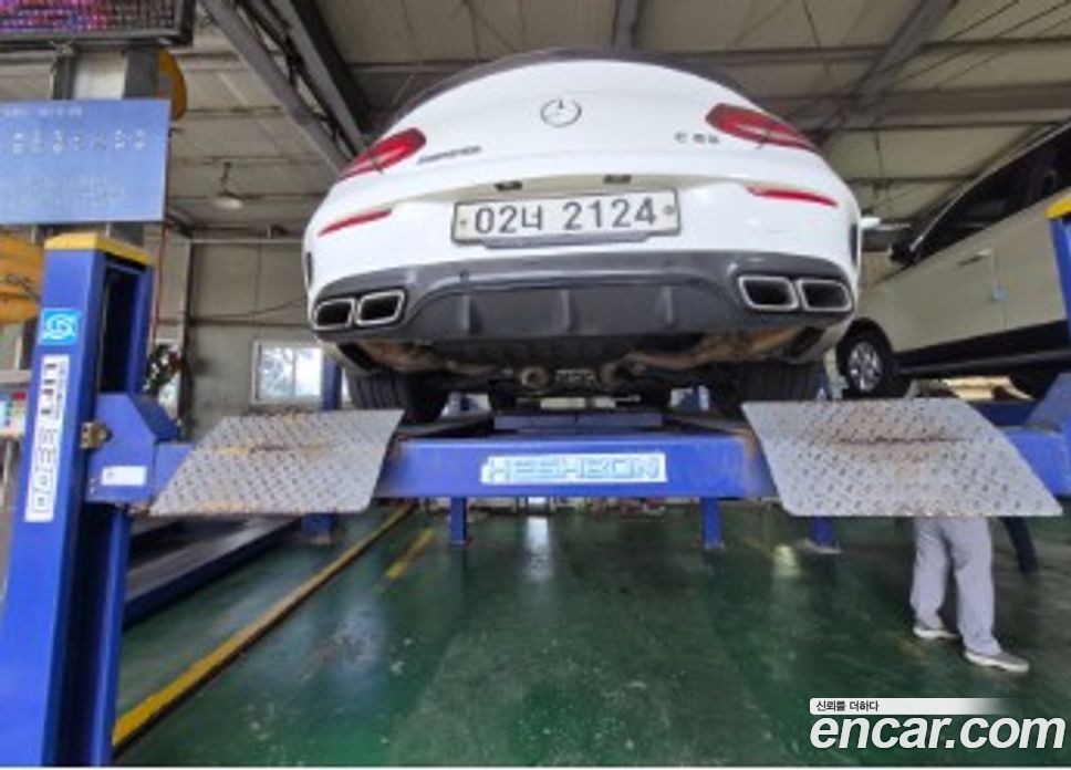 Mercedes-Benz C-Class W205 фото 2